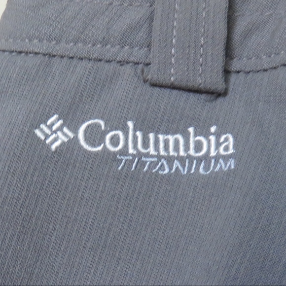 SOLD Columbia Hardware Skort - EUC - Picture 3 of 6
